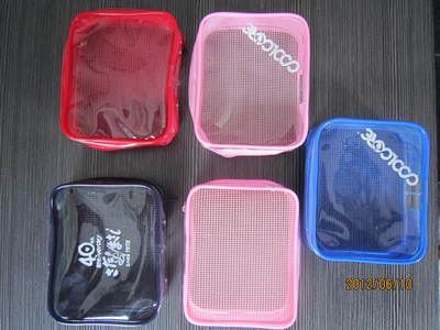 PVC膠袋 供應(yīng)禮品袋 化妝品袋 拉鏈袋(圖)-深圳市飛達(dá)塑膠制品提供PVC膠袋 供應(yīng)禮品袋 化妝品袋 拉鏈袋(圖)的相關(guān)介紹、產(chǎn)品、服務(wù)、圖片、價(jià)格深圳市飛達(dá)塑膠制品、pvc包、塑料禮品袋、pvc膠袋、pvc包裝袋、pvc拉鏈袋、pvc手提袋、pvc透明手提袋、pvc手提袋禮品袋、pvc塑料拉鏈袋、pvc袋拉鏈袋、pvc襪子包裝袋、彩色pvc包裝袋、pvc防水包裝袋、供應(yīng)pvc膠袋、pvc膠袋生產(chǎn)、塑料禮品袋子、pvc塑料禮品袋、女pvc包、塑料pvc包、高品質(zhì)PVC包